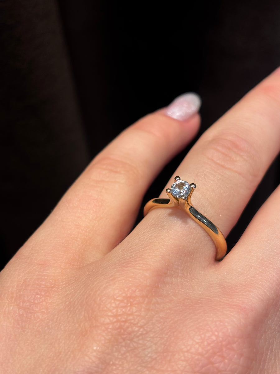 Solitairering 14kt guld m. 0.30ct Hvid Safir, str. 54.5