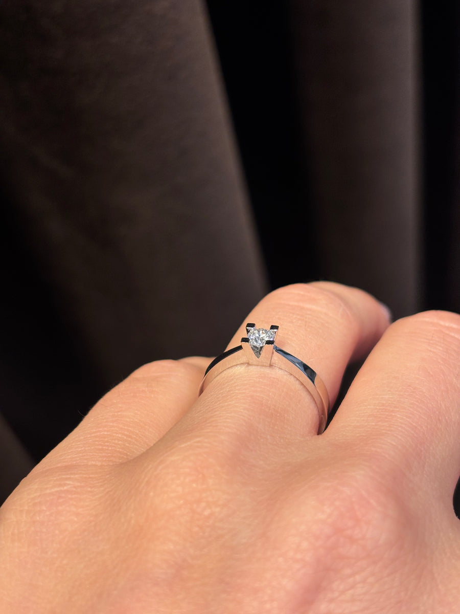 Solitairering, 14kt hvidguld, 0.25ct diamant, str. 54