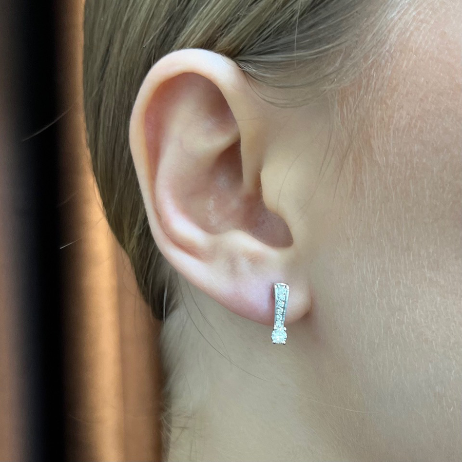 Diamant ørestikker